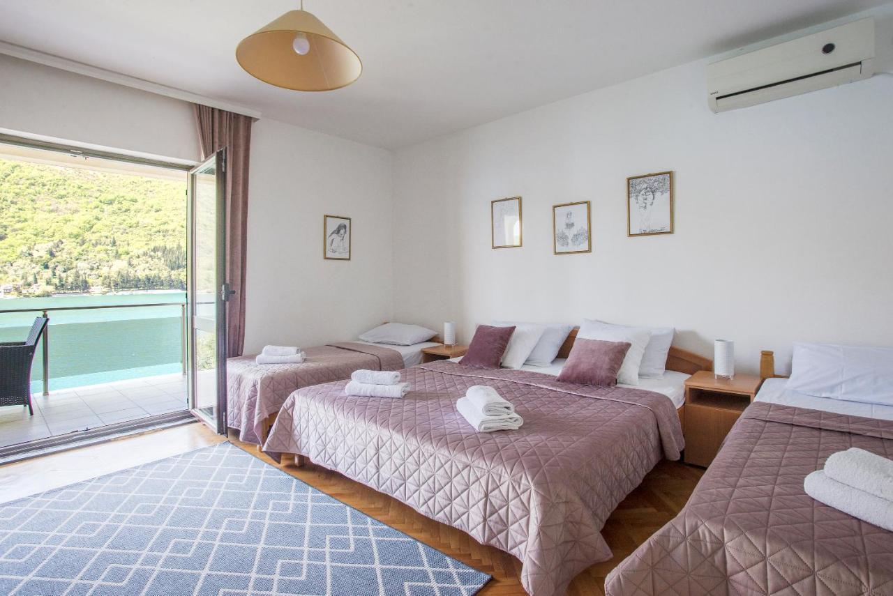 Apartments Maxhit ติวัต ภายนอก รูปภาพ