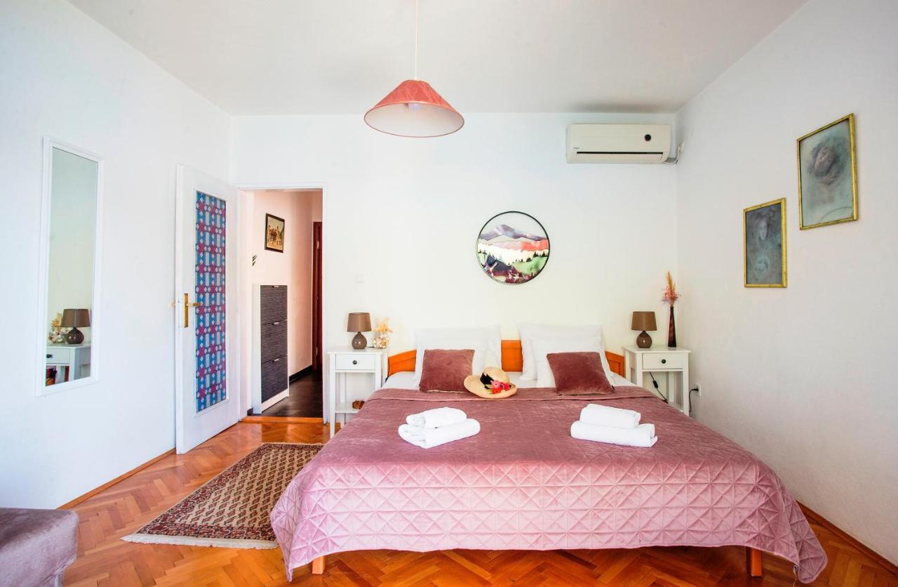 Apartments Maxhit ติวัต ภายนอก รูปภาพ