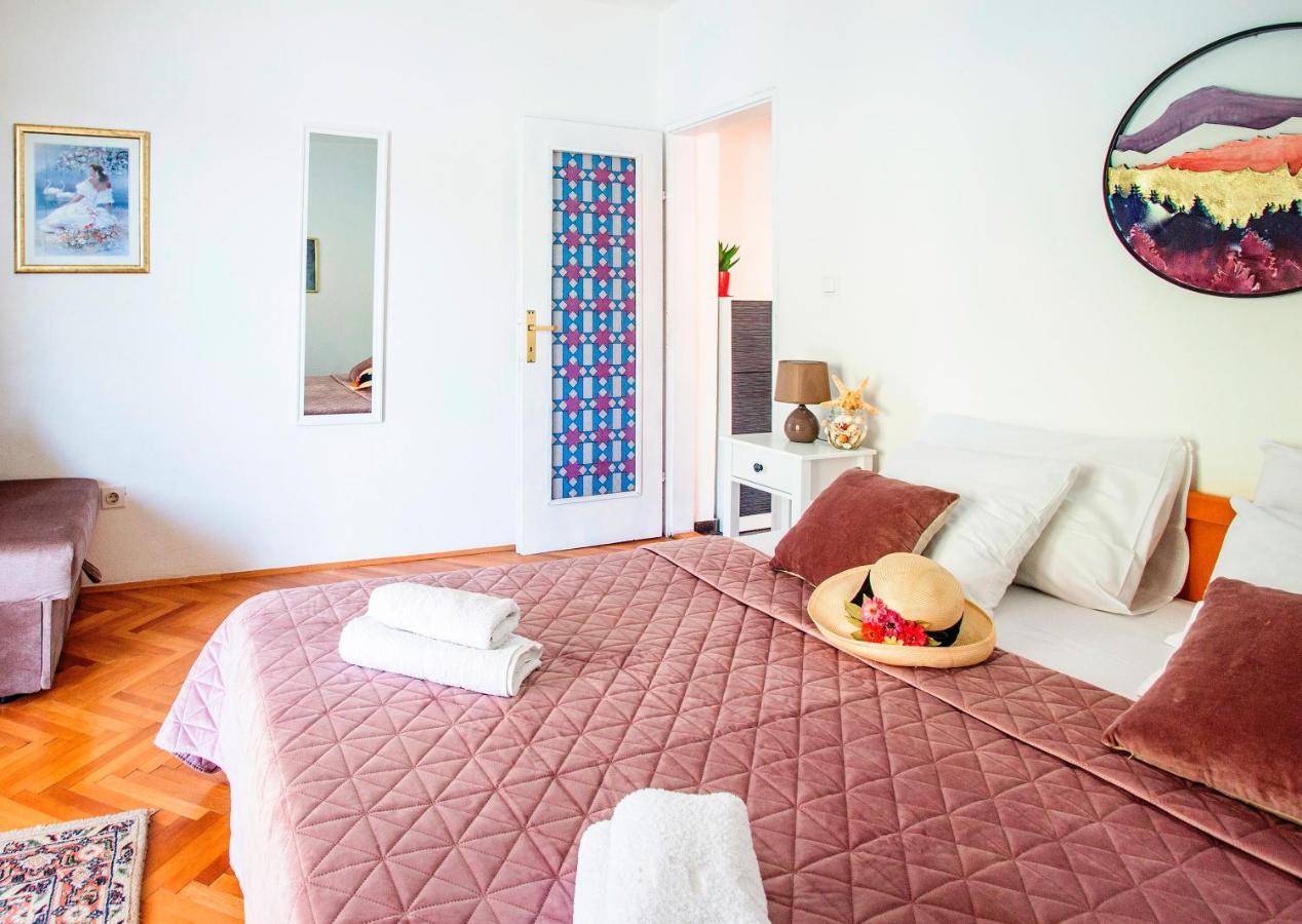 Apartments Maxhit ติวัต ภายนอก รูปภาพ