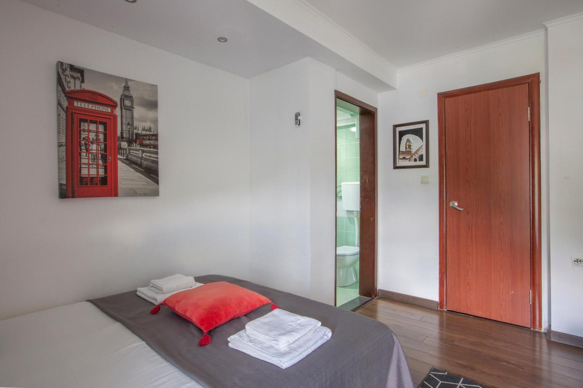 Apartments Maxhit ติวัต ภายนอก รูปภาพ